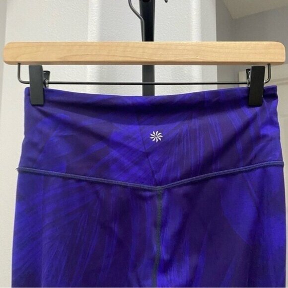 Athleta Reef Salutation 7/8 Leggings 209943 XS Blue Athletic Activewear Pattern - Picture 7 of 9